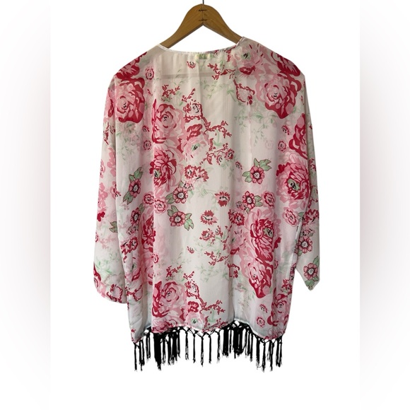 Simply NYC Pink Floral Shrug with Black Fringe - Picture 3 of 6